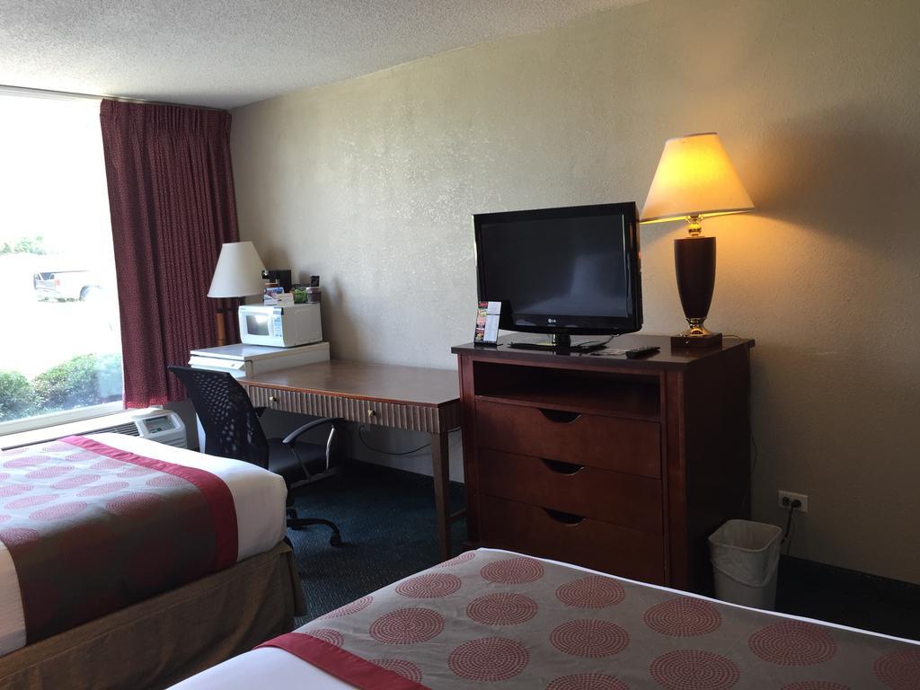 Economy Inn & Suites شريفبورت، لويزيانا الغرفة الصورة